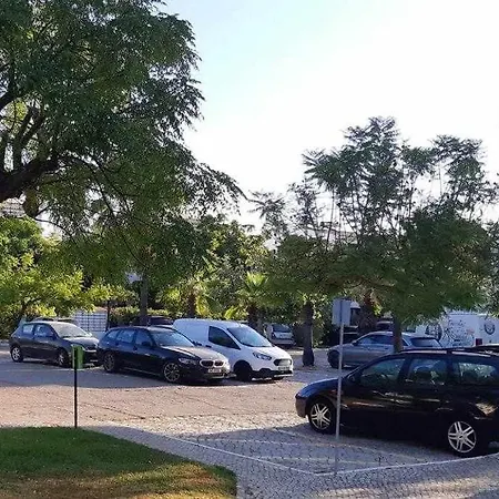 Сasa de vacaciones House By Fhr Estacionamento E Wifi Quarteira