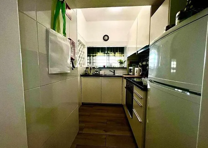 بيت للعطل House By Fhr Estacionamento E Wi-fi *